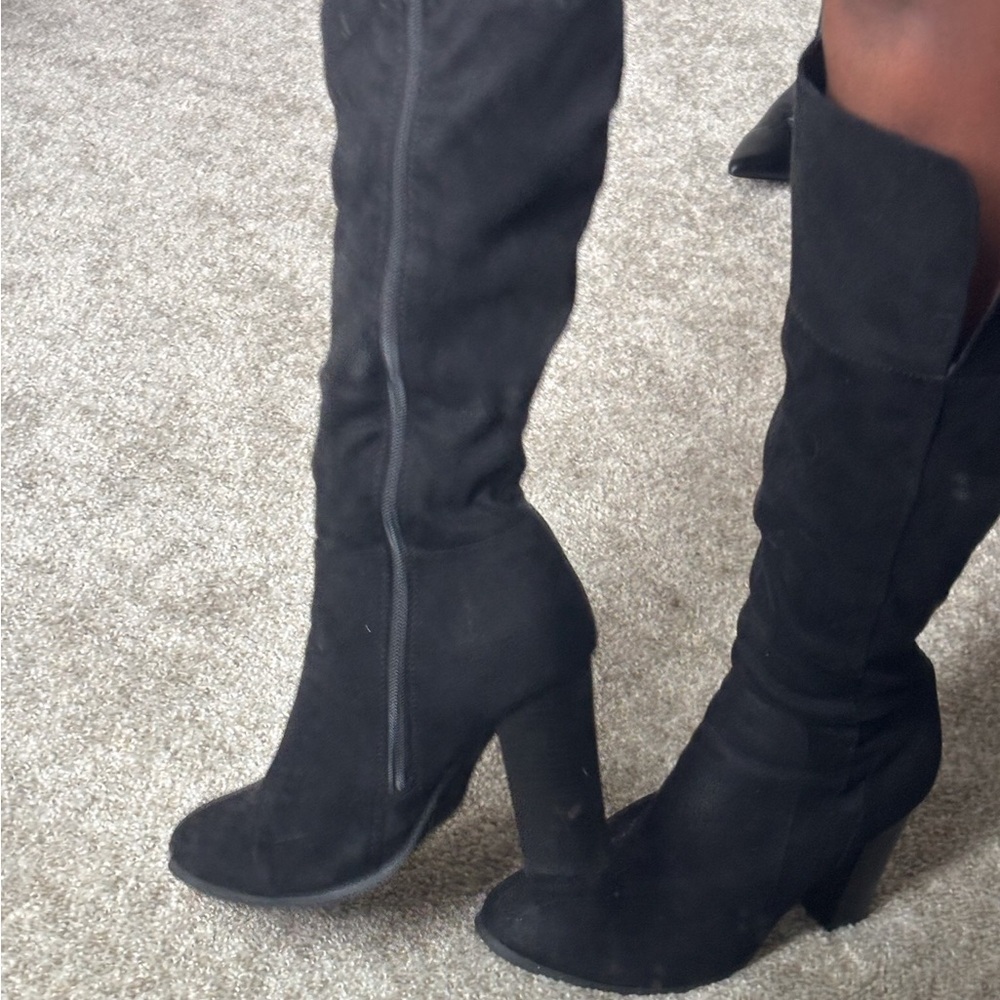 Women's Black Knee-High Boots